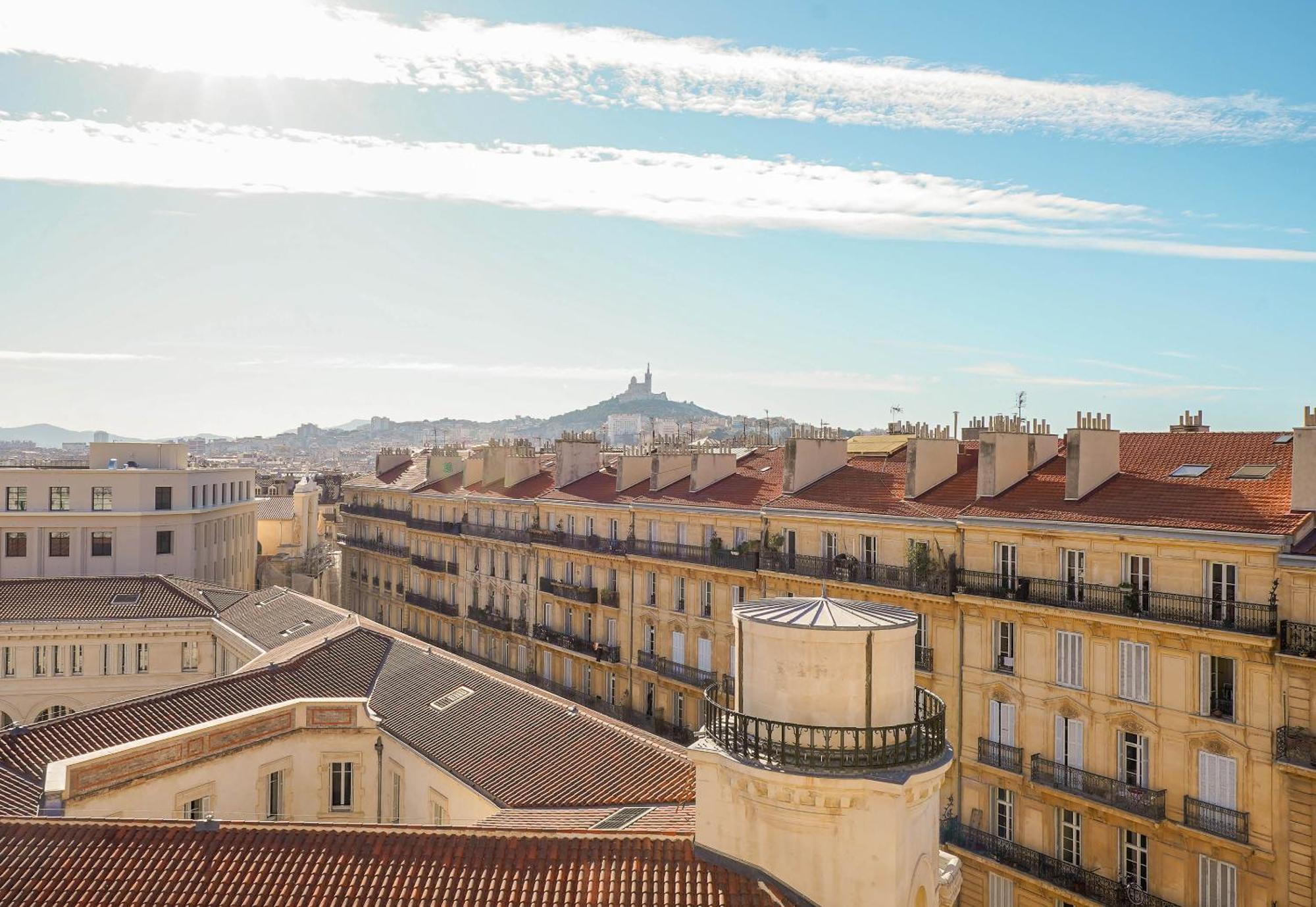 B&B Hotel Marseille Centre Vieux Port Luaran gambar