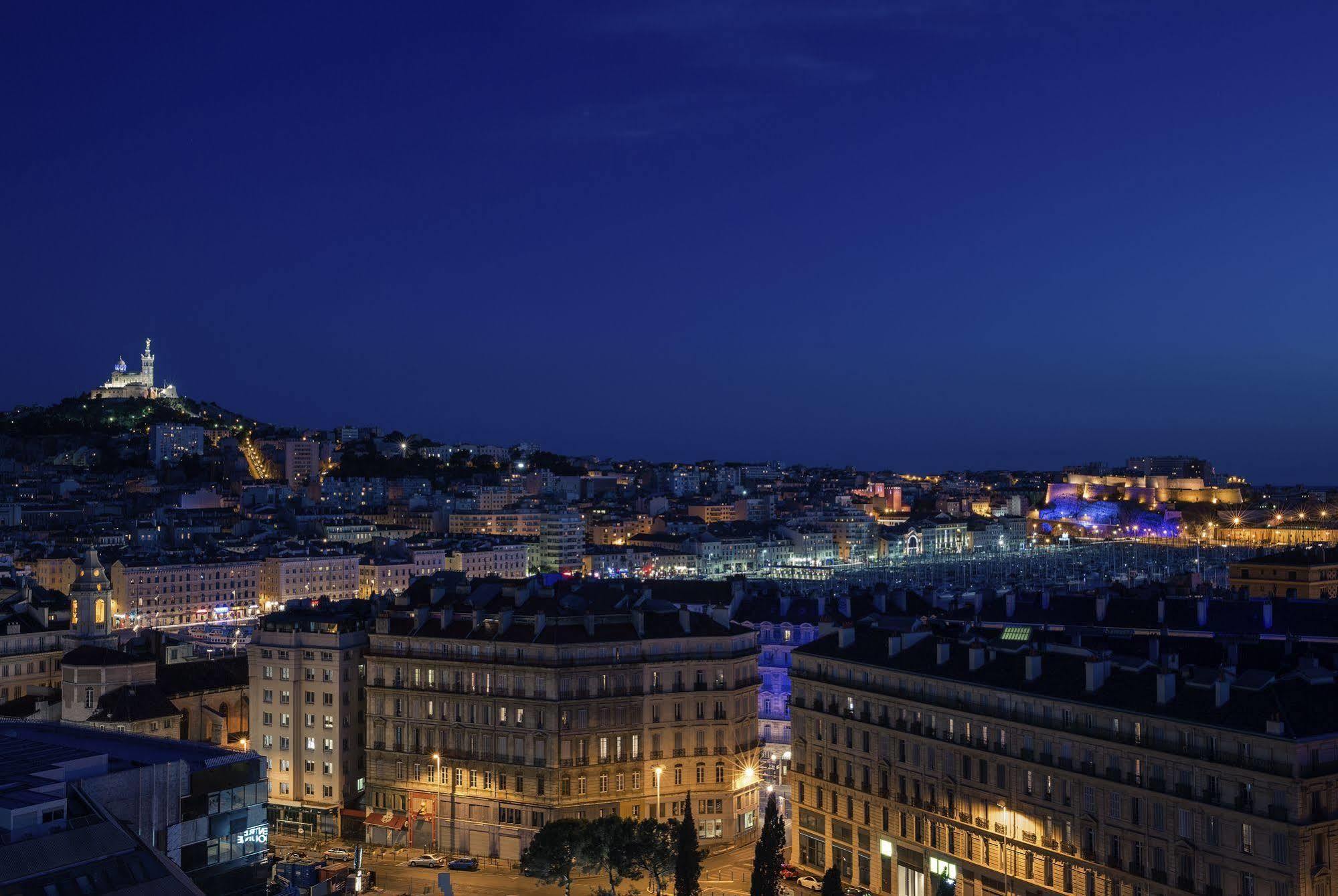 B&B Hotel Marseille Centre Vieux Port Luaran gambar